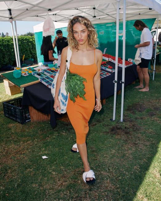 R422N81220 τριαντάφυλλο machado fades away bodycon φόρεμα RVCA γυναίκες χρυσή ώχρα είδη ένδυσης